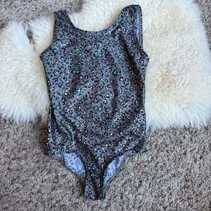 Danskin girls classic gymnastics leotard hologram hearts animal print small